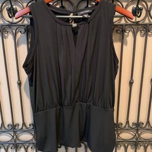 WHBM GATHERED SLEEVELESS TOP